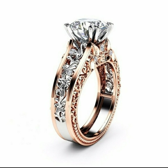 Jewelry - *HP* NWOT White Topaz 18k rose gold ring